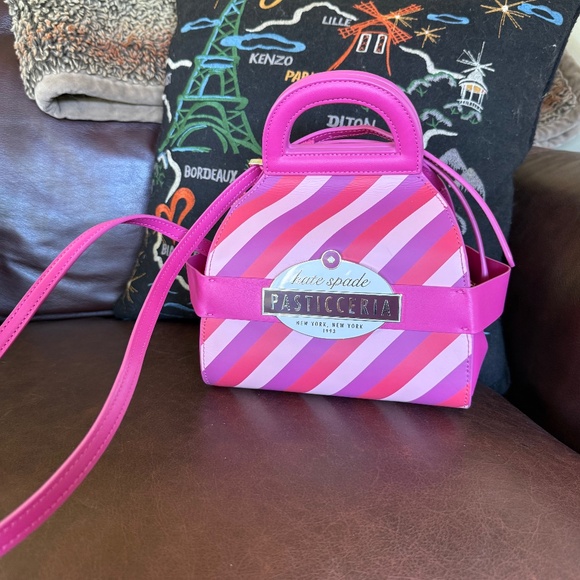 Kate Spade Dolci Pastry Box Bag - Picture 1 of 1